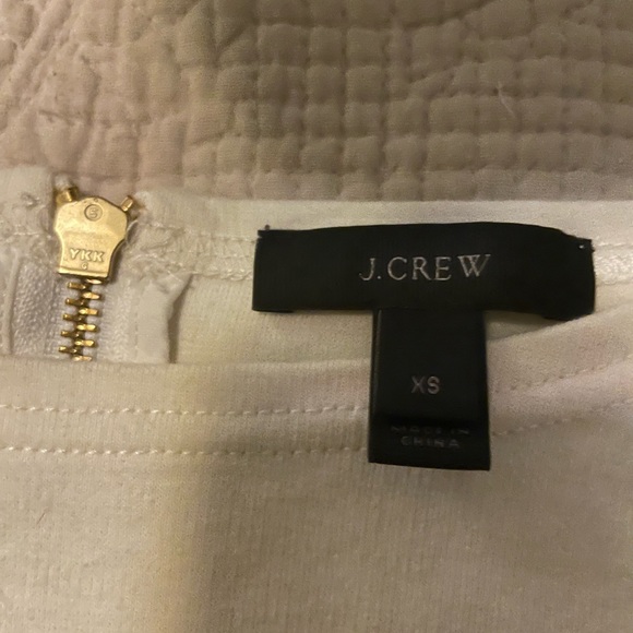 EUC J. Crew boatneck navy striped shirt sz XS - Picture 2 of 3